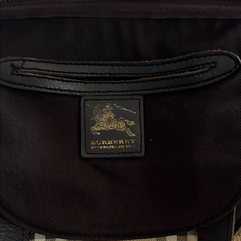 Burberry Cream and dark brown Satchel with Iconic Design w matching wallet - Picture 8 of 15